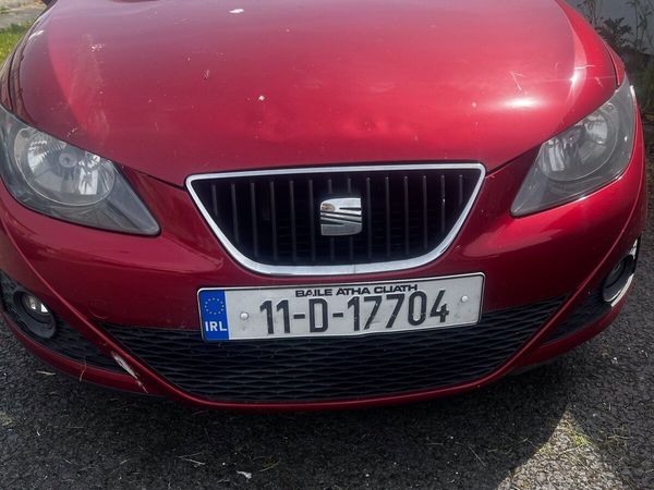 SEAT Ibiza MPV, Petrol, 2011, Red