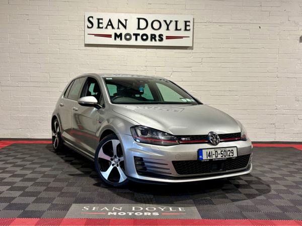 Volkswagen Golf Hatchback, Petrol, 2014, Silver