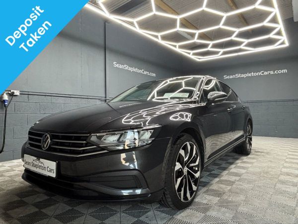 Volkswagen Passat Saloon, Diesel, 2021, Grey