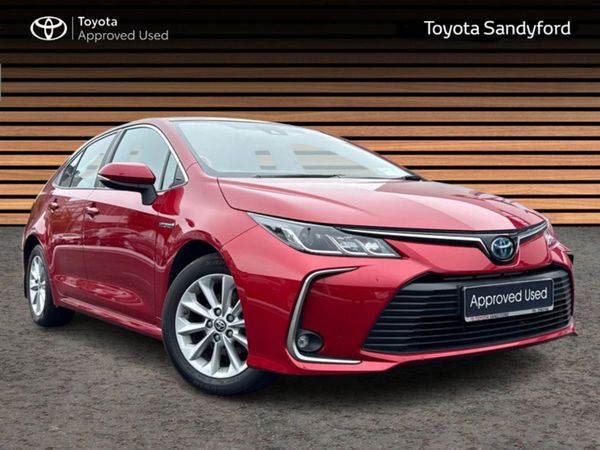 Toyota Corolla Saloon, Hybrid, 2022, Red