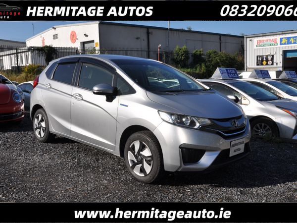 Honda Fit Hatchback, Petrol Hybrid, 2014, Silver