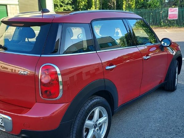 Mini One Hatchback, Petrol, 2014, Red