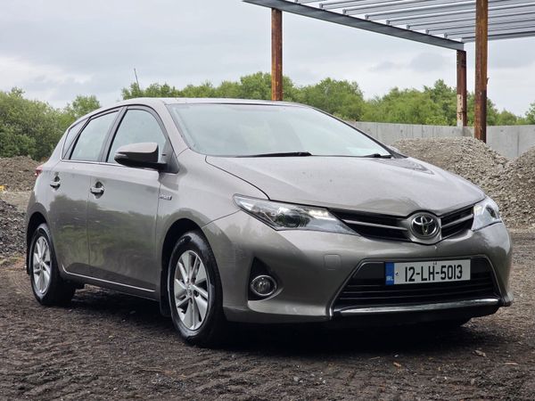 Toyota Auris Hatchback, Petrol Hybrid, 2012, Bronze
