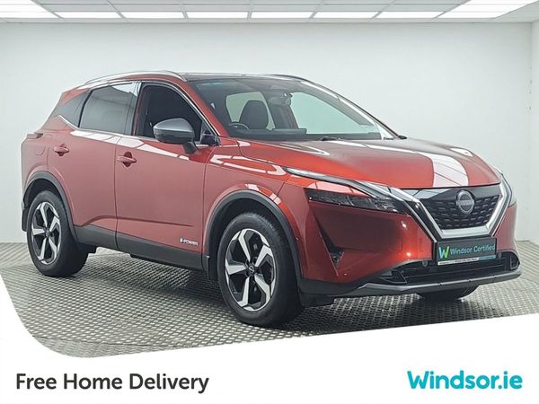 Nissan Qashqai MPV, Petrol, 2023, Red