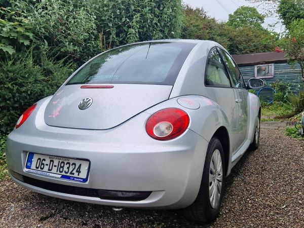 Volkswagen Beetle Hatchback, Petrol, 2006, Silver