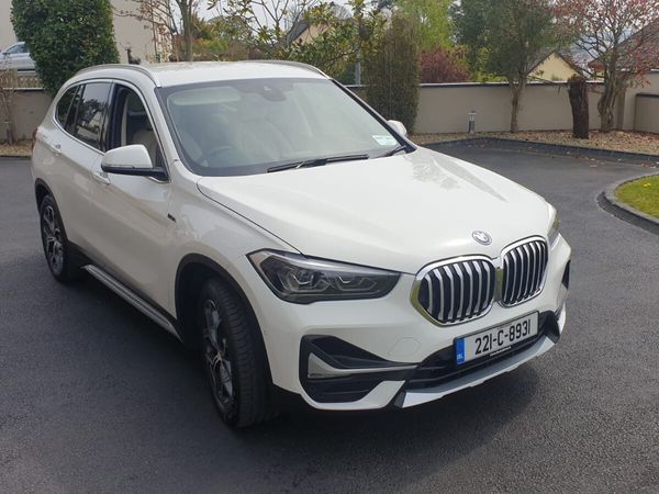 BMW X1 Estate/Jeep, Petrol Plug-in Hybrid, 2022, White