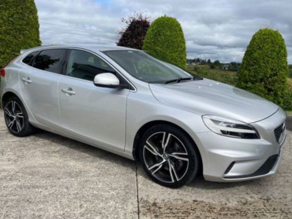 Volvo V40 Hatchback, Diesel, 2017, Silver