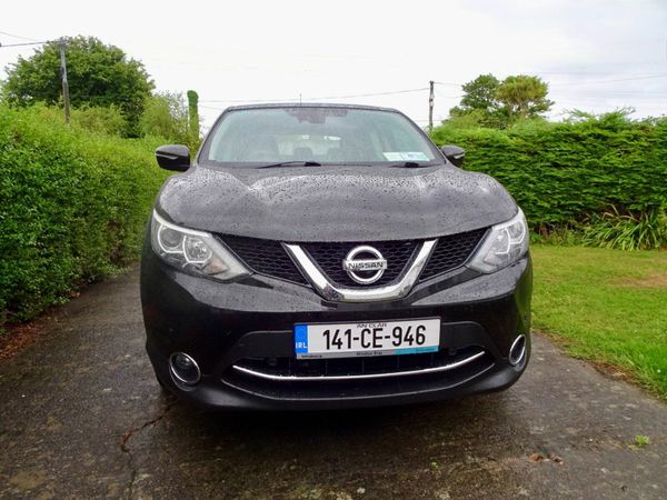 Nissan Qashqai Hatchback, Diesel, 2014, Black