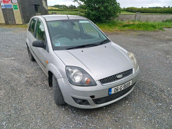 Ford Fiesta Hatchback, Petrol, 2006, Silver