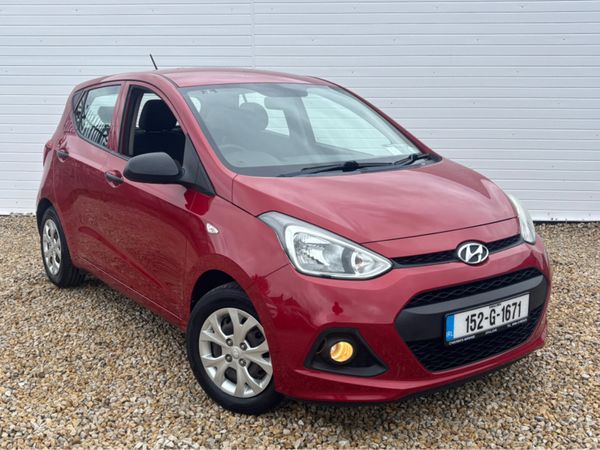 Hyundai i10 Hatchback, Petrol, 2015, Red