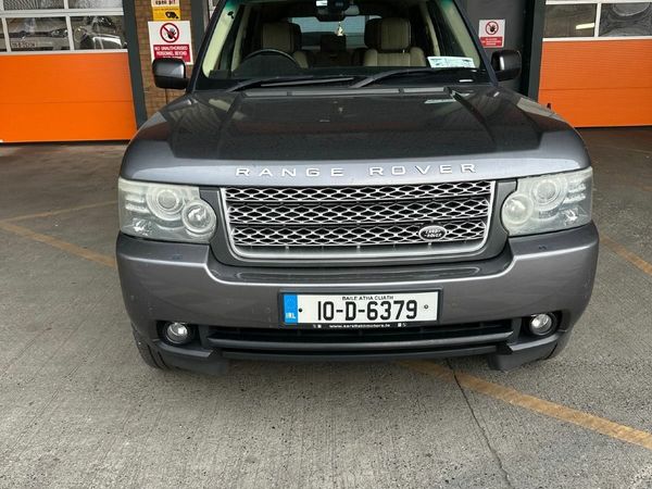 Land Rover Range Rover SUV, Diesel, 2010, Grey