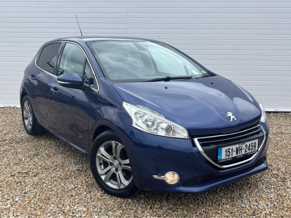 Peugeot 208 Hatchback, Diesel, 2015, Blue