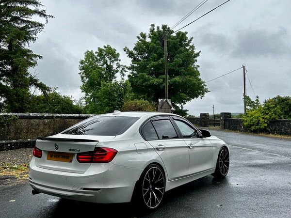 BMW 3-Series Saloon, Diesel, 2012, White