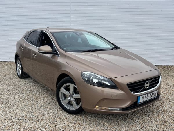 Volvo V40 Hatchback, Diesel, 2013, Bronze