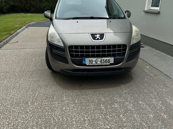 Peugeot 3008 MPV, Diesel, 2010, Grey