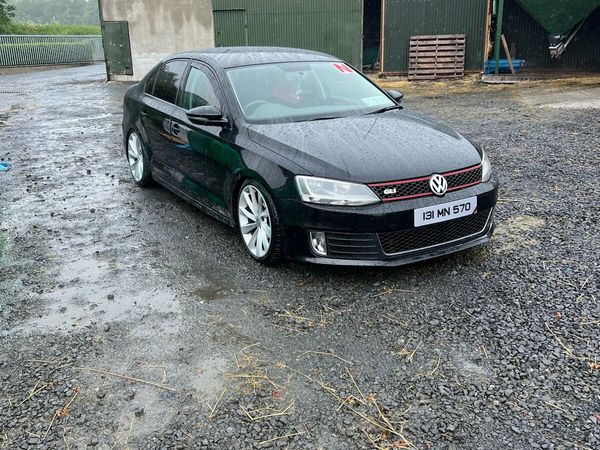 Volkswagen Jetta Saloon, Diesel, 2013, Black
