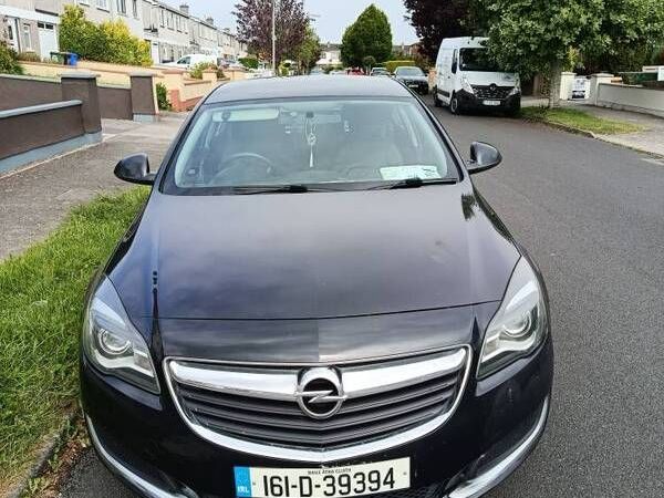 Opel Insignia Hatchback, Diesel, 2016, Black