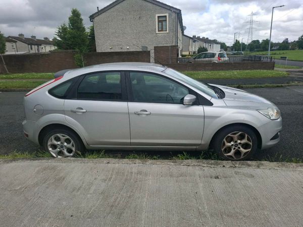 Ford Focus Hatchback, Diesel, 2010, Silver