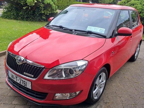 Skoda Fabia Hatchback, Diesel, 2014, Red
