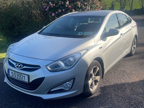 Hyundai i40 Saloon, Diesel, 2012, Silver