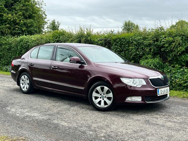 Skoda Superb Saloon, Diesel, 2012, Red