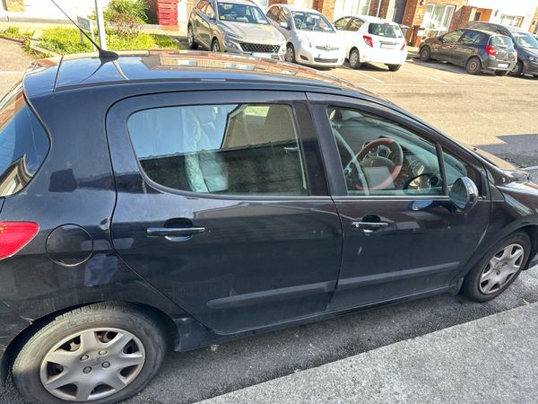 Peugeot 308 Hatchback, Diesel, 2010, Black