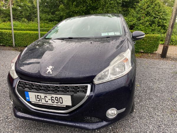 Peugeot 208 Hatchback, Petrol, 2015, Blue