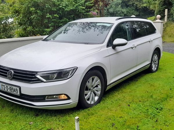 Volkswagen Passat Estate, Diesel, 2017, White