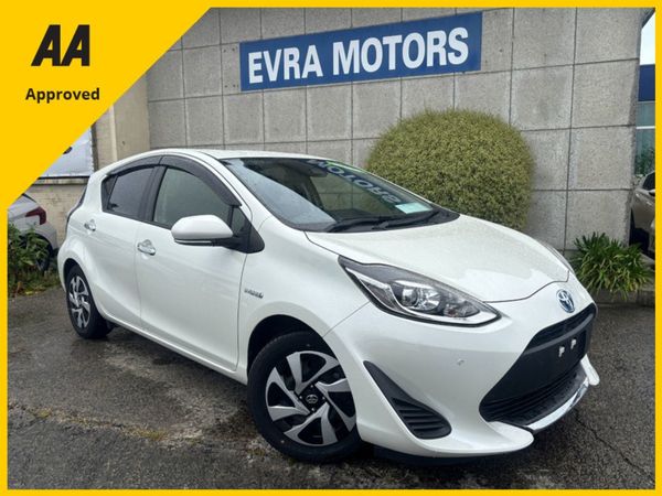 Toyota Aqua Hatchback, Petrol Hybrid, 2020, White