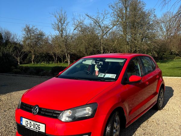 Volkswagen Polo Hatchback, Petrol, 2012, Red