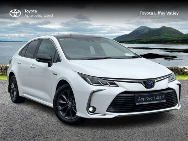 Toyota Corolla Saloon, Hybrid, 2020, White