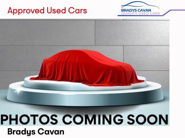 Volkswagen Polo Hatchback, Petrol, 2017, White