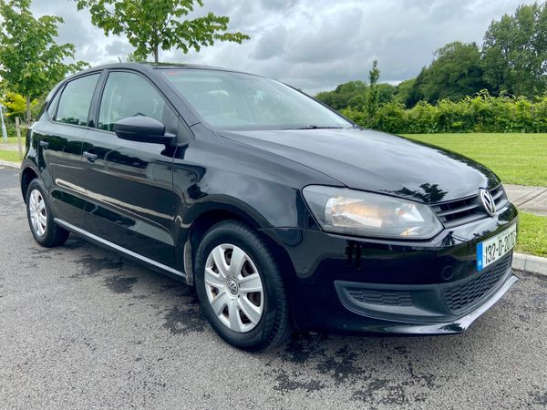 Volkswagen Polo Hatchback, Petrol, 2013, Black
