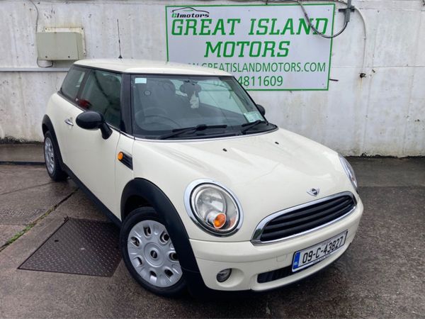 Mini First Hatchback, Petrol, 2009, White