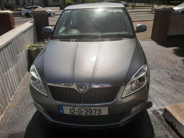 Skoda Fabia Hatchback, Petrol, 2012, Grey