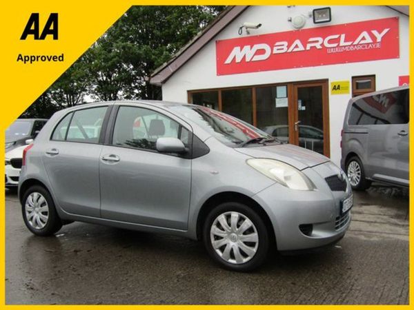 Toyota Yaris Hatchback, Petrol, 2007, Silver