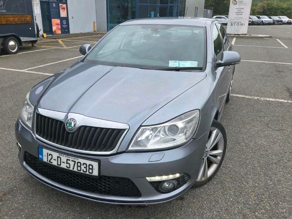 Skoda Octavia Hatchback, Diesel, 2012, Grey
