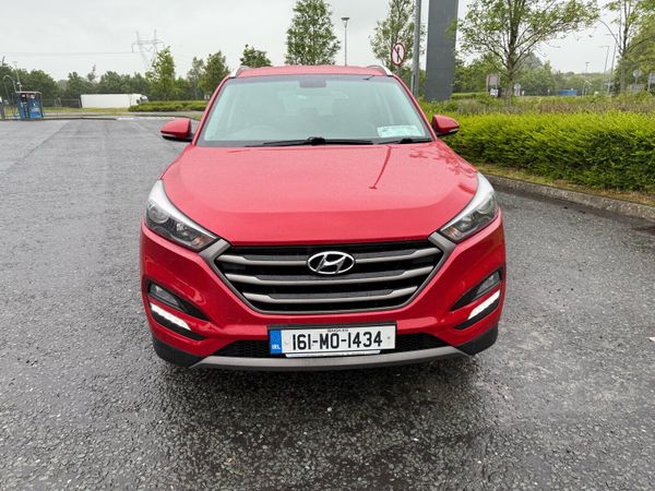 Hyundai Tucson SUV, Diesel, 2016, Red