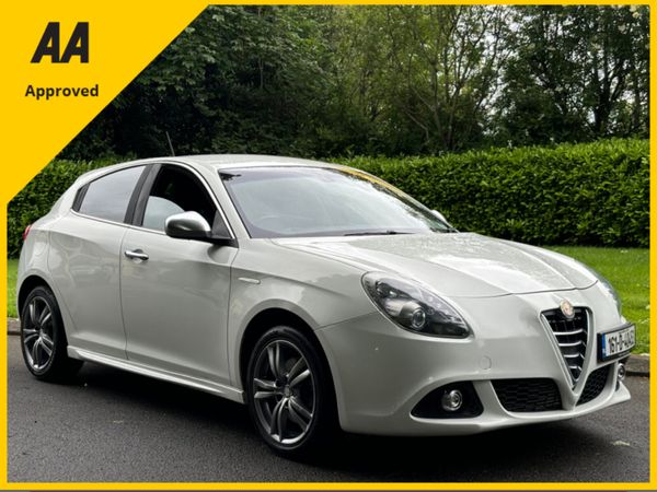 Alfa Romeo Giulietta Hatchback, Diesel, 2016, White