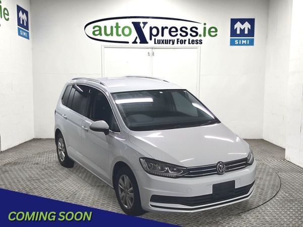 Volkswagen Touran MPV, Petrol, 2020, White