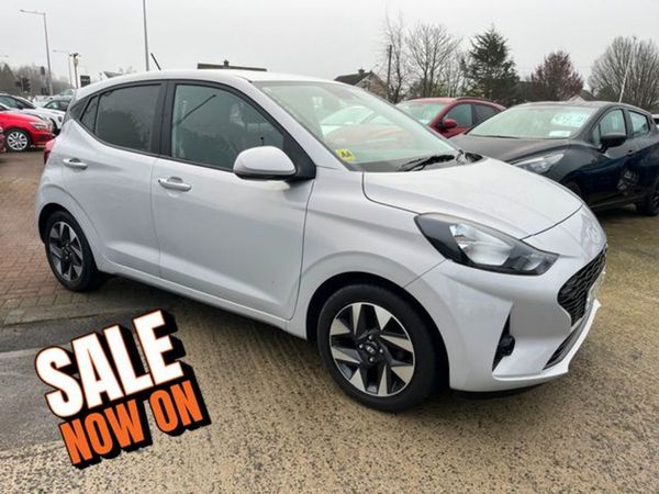Hyundai i10 Hatchback, Petrol, 2023, Grey
