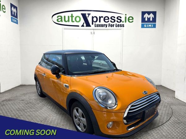 Mini Other Hatchback, Diesel, 2018, Orange