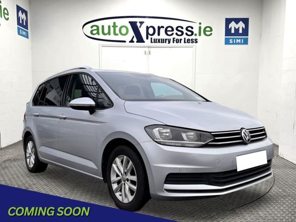 Volkswagen Touran MPV, Petrol, 2016, Silver