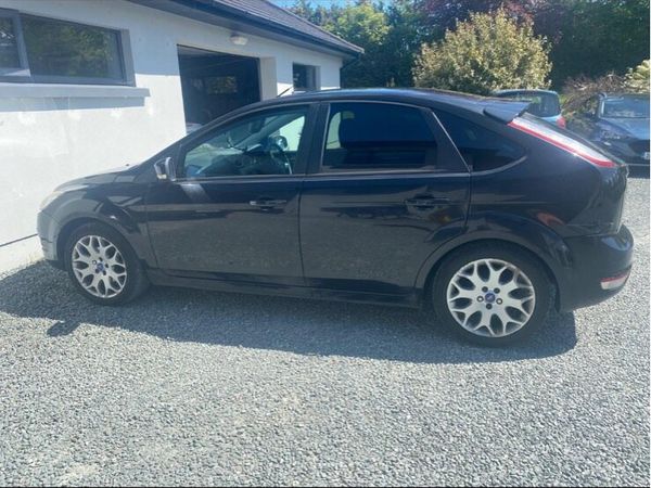 Ford Focus Hatchback, Diesel, 2011, Black