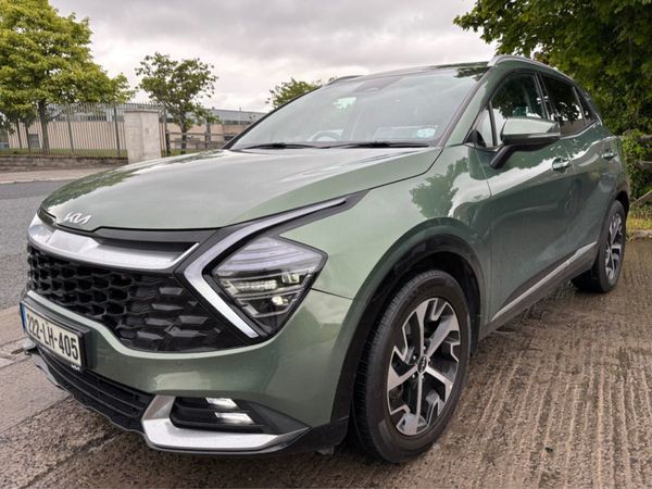 Kia Sportage MPV, Diesel, 2022, Green