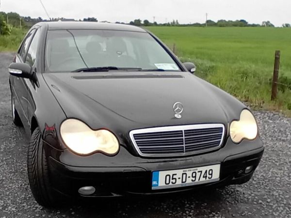 Mercedes-Benz C-Class Saloon, Petrol, 2005, Black