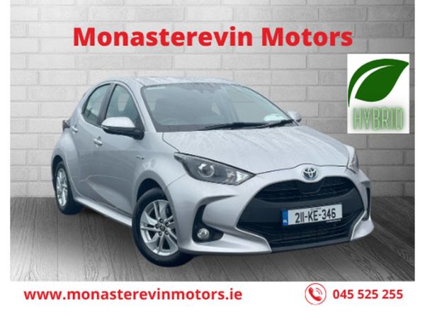 Toyota Yaris Hatchback, Petrol Hybrid, 2021, Grey