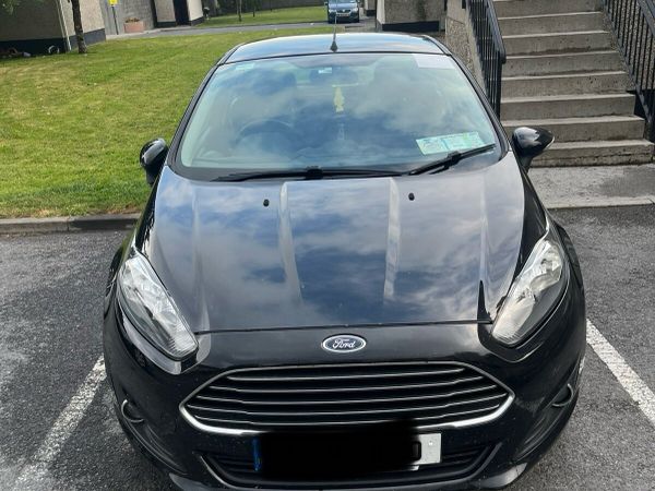 Ford Fiesta Hatchback, Petrol, 2014, Black