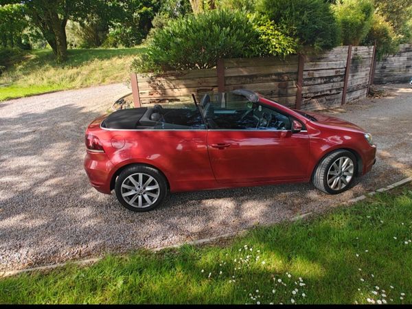 Volkswagen Golf Convertible, Diesel, 2011, Red