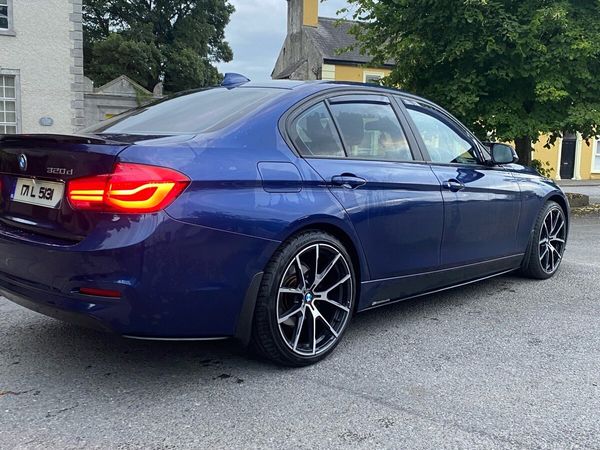 BMW 3-Series Saloon, Diesel, 2017, Blue